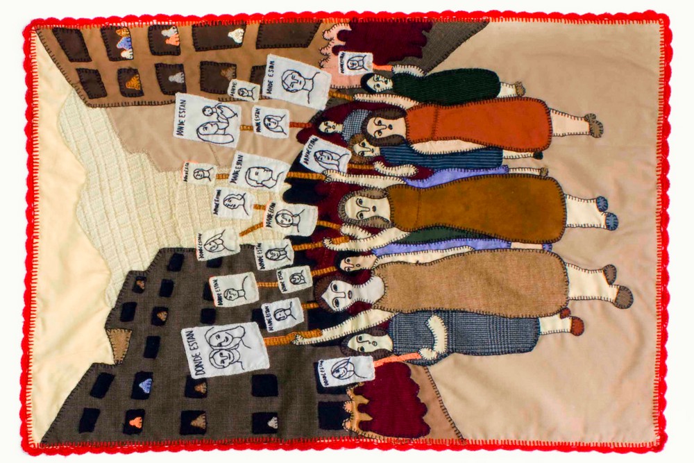 POSTAL MARCHA DE MUJERES (COLECCION ARPILLERAS)