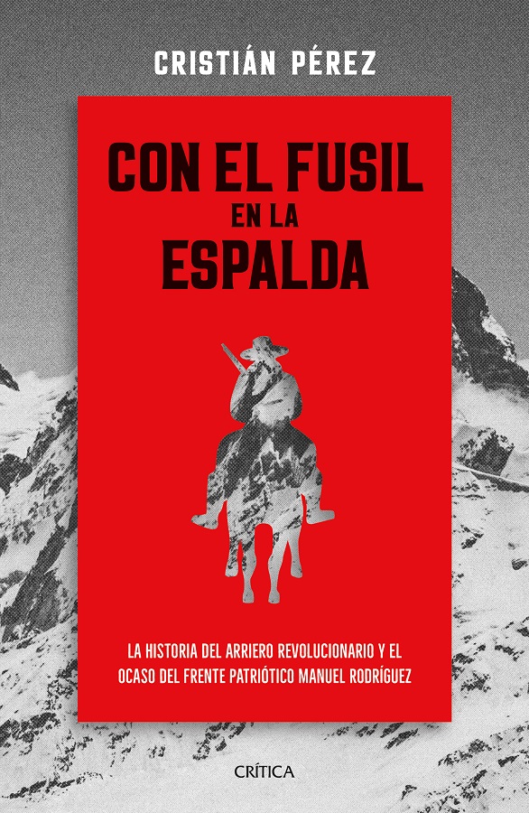 CON EL FUSIL EN LA ESPALDA